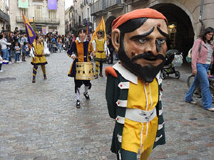 Toc de Rams. Cerim&ograve;nia del canvi de rams de les gegantes