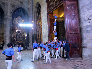 Fires de Sant Narcís 2025. Pilar a les escales de la Catedral