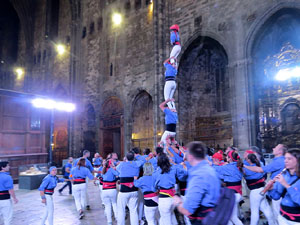 Fires de Sant Narcís 2025. Pilar a les escales de la Catedral