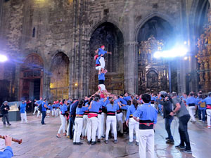 Fires de Sant Narcís 2025. Pilar a les escales de la Catedral