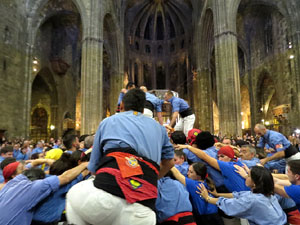 Fires de Sant Narcís 2025. Pilar a les escales de la Catedral
