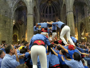 Fires de Sant Narcís 2025. Pilar a les escales de la Catedral