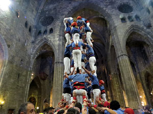 Fires de Sant Narcís 2025. Pilar a les escales de la Catedral