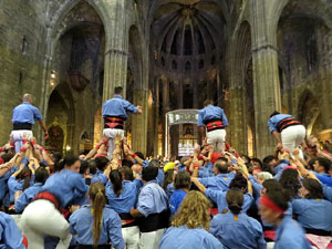 Fires de Sant Narcís 2025. Pilar a les escales de la Catedral