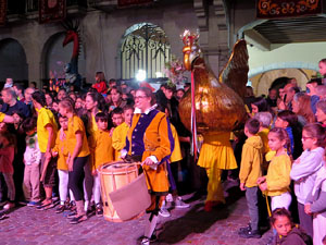 Ball de l'àliga, capgrossos i gegants