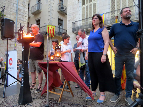 Lectura del Manifest a la plaça del Vi per Jaume Piquer Jordana