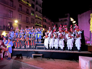 Reis 2025. Arribada dels Reis a la pla&ccedil;a de l'U d'octubre de 2017