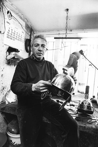 Ramon Boix al seu taller. 1993