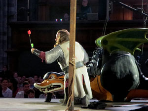Representaci&oacute; de la Consueta de Sant Jordi cavaller a la nau g&ograve;tica de la Catedral