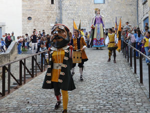 Toc de Rams. Cerim&ograve;nia del canvi de rams de les gegantes