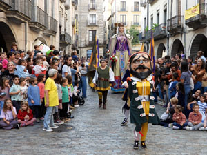 Toc de Rams. Cerim&ograve;nia del canvi de rams de les gegantes