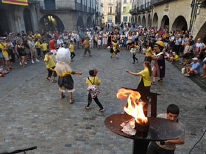 Balls a la pla&ccedil;a del Vi
