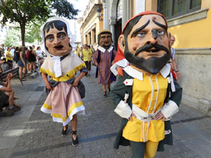 Cercavila de la Flama del Canig&oacute; 2026 fins la pla&ccedil;a del Vi