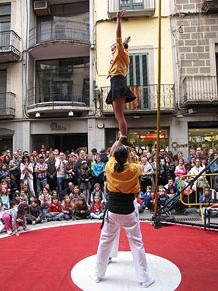 Espectacle de circ a c&agrave;rrec de CIRCO LOS