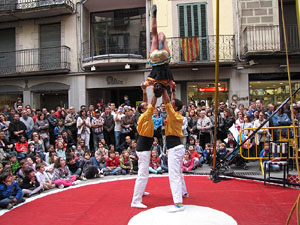 Espectacle de circ a c&agrave;rrec de CIRCO LOS