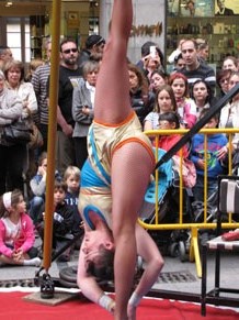 Espectacle de circ a c&agrave;rrec de CIRCO LOS