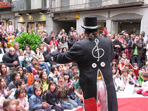Espectacle de circ a c&agrave;rrec de CIRCO LOS