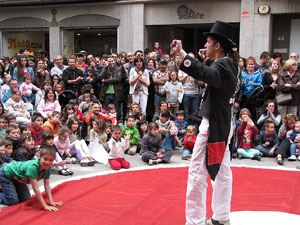 Espectacle de circ a c&agrave;rrec de CIRCO LOS