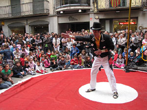 Espectacle de circ a c&agrave;rrec de CIRCO LOS