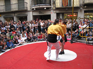 Espectacle de circ a c&agrave;rrec de CIRCO LOS