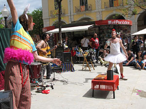 Espectacle de circ a c&agrave;rrec de MABSUTINS