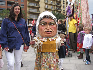 Fires de Sant Narc&iacute;s 2013. Trobada de gegants: la cercavila