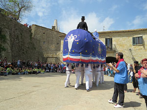 Festes de Primavera de Girona 2015. Presentació de la Mula Baba