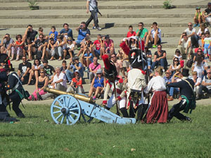 VIII Festa Reviu els Setges Napole&ograve;nics de Girona. Recreaci&oacute; d'una batalla al Parc de les Ribes del Ter