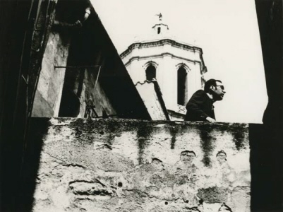 Carles Viv durant el rodatge de Un laberinto, 1971