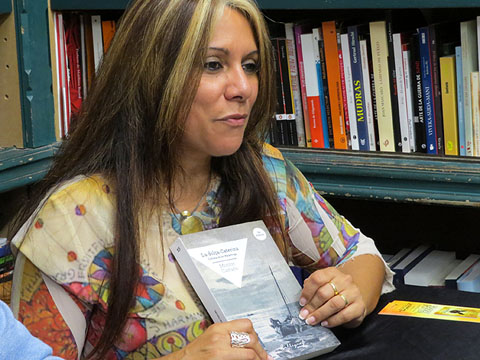 Montse Castaño amb la seva novel·la La dolça Caterina