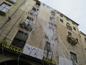Arribada de les jugadores de l'Uni Spar Citylift a la pla&ccedil;a del Vi despr&eacute;s de proclamar-se campiones de Lliga