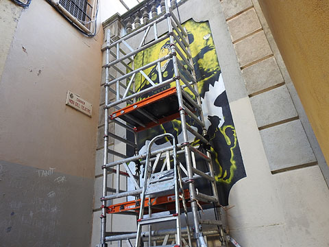 Procés de pintat del mural