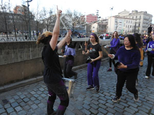 Commemoració del Dia de la Dona 2023 a la plaça de l'U d'octubre de 2017