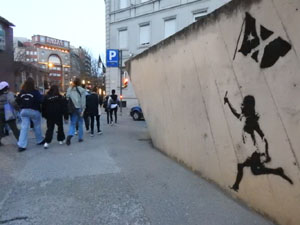 Commemoració del Dia de la Dona 2023 a la plaça de l'U d'octubre de 2017